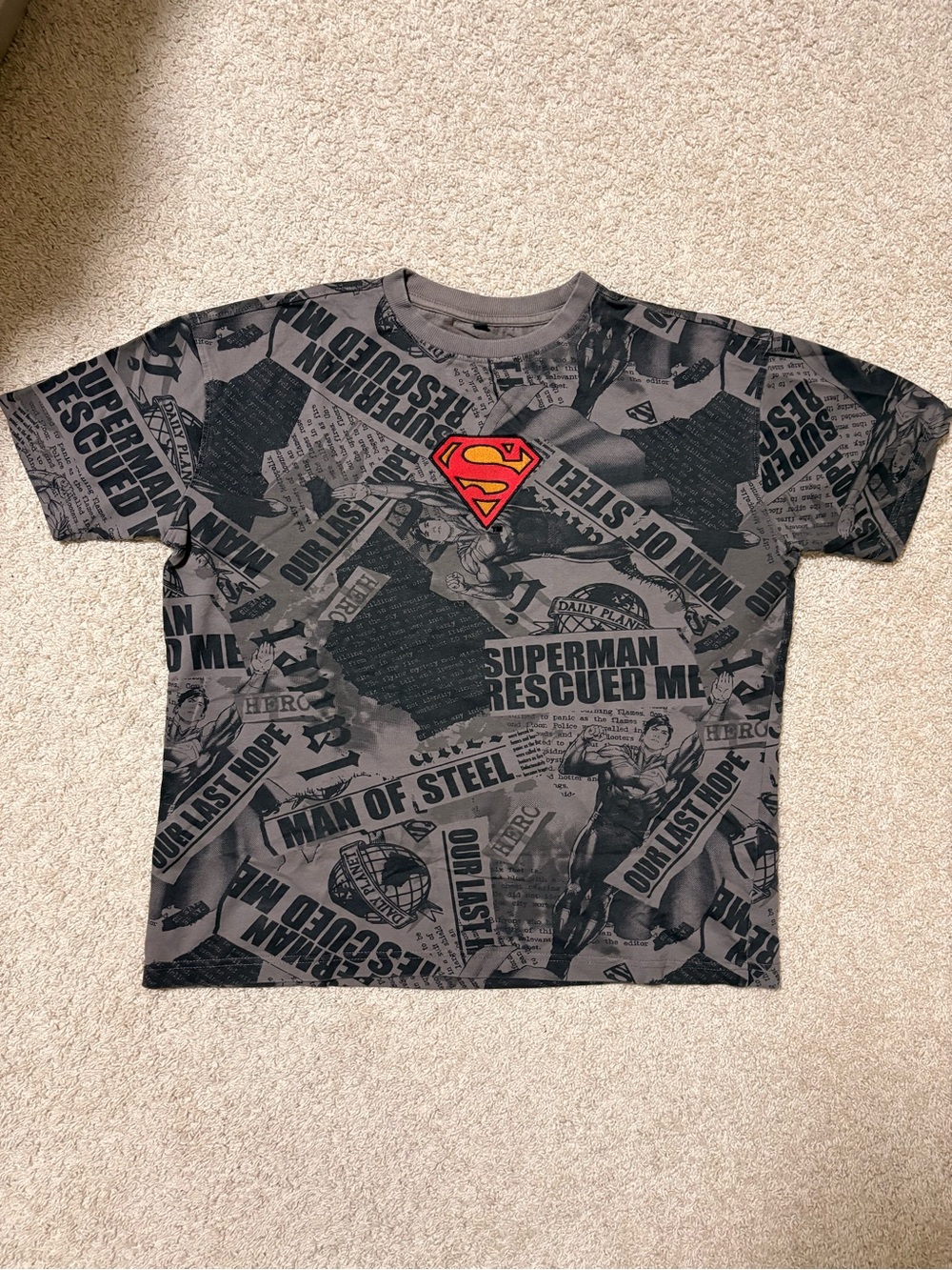Gray Short Sleeve Superman Logo Graphic Tee